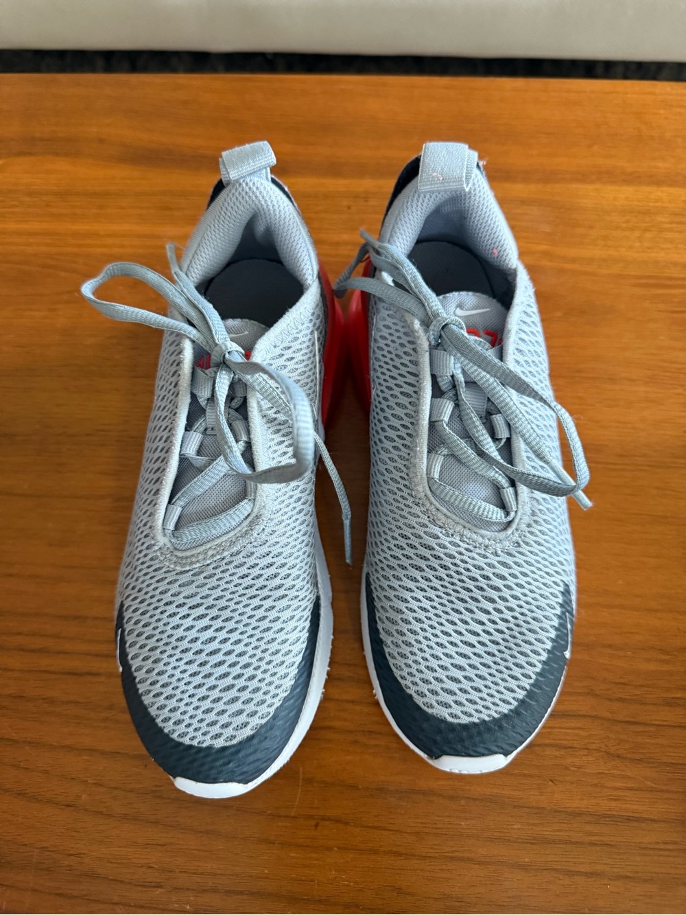 Boys Nike Air Max 270 | size 1 - Picture 2 of 7